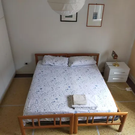 Otel Via Borgo Di San Pietro