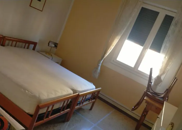 Via Borgo Di San Pietro Otel