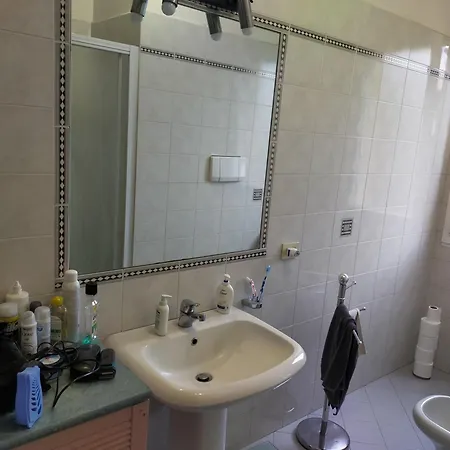 Via Borgo Di San Pietro Hotel Bologna